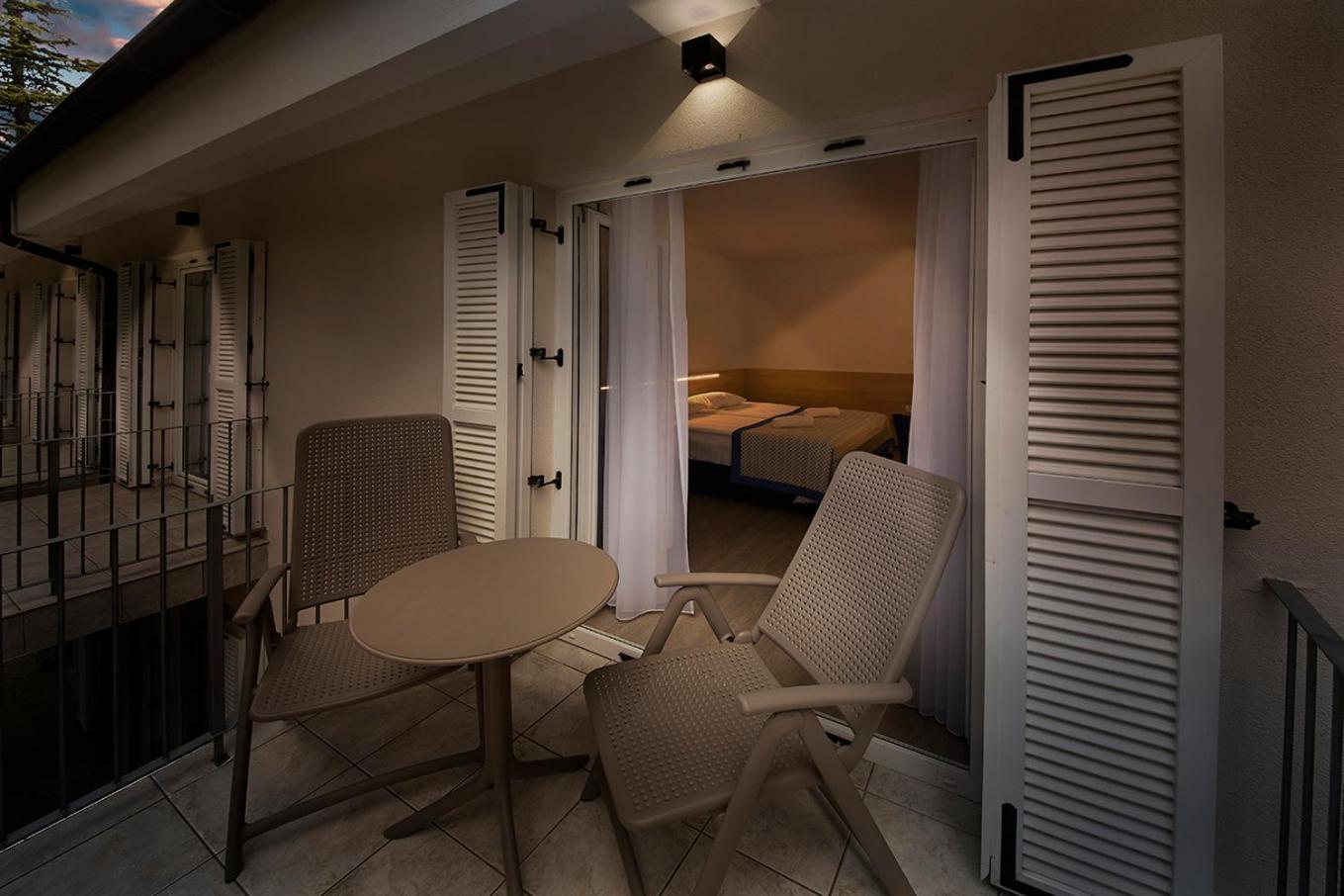 Villa Cedra - Hotel & Resort Adria Ankaran Ngoại thất bức ảnh