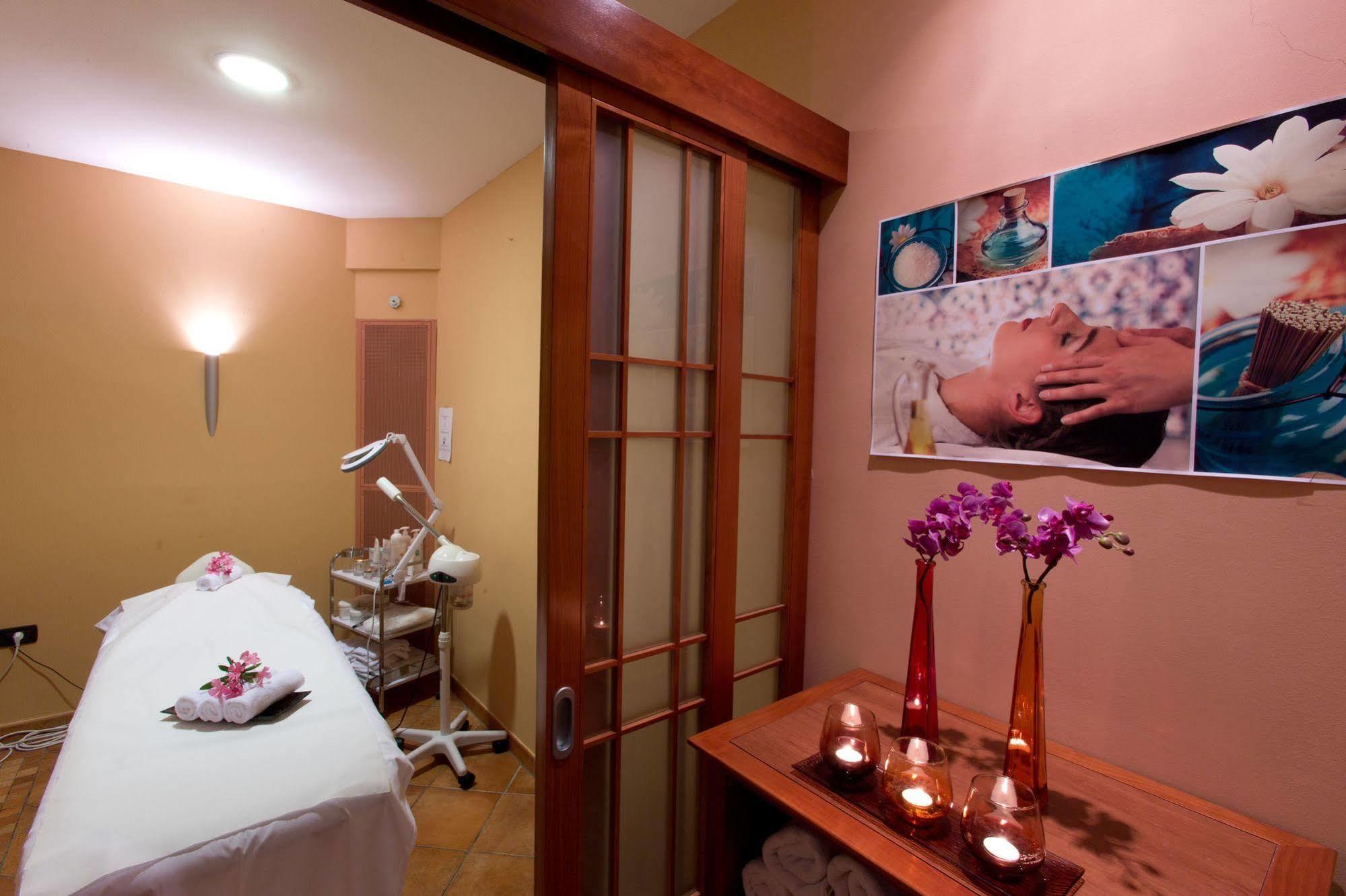 Villa Cedra - Hotel & Resort Adria Ankaran Ngoại thất bức ảnh